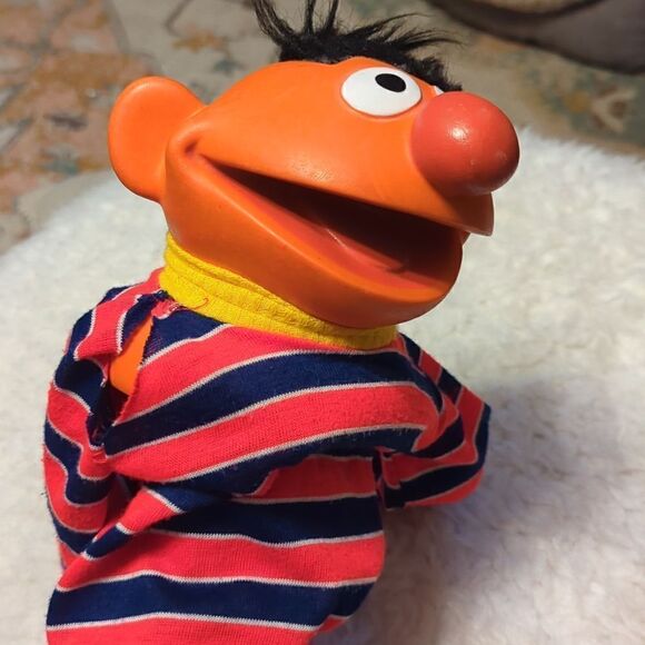 1970s Sesame Street Big Bird Seed in Nest 10 inches, Ernie Puppet - Picture 4 of 12